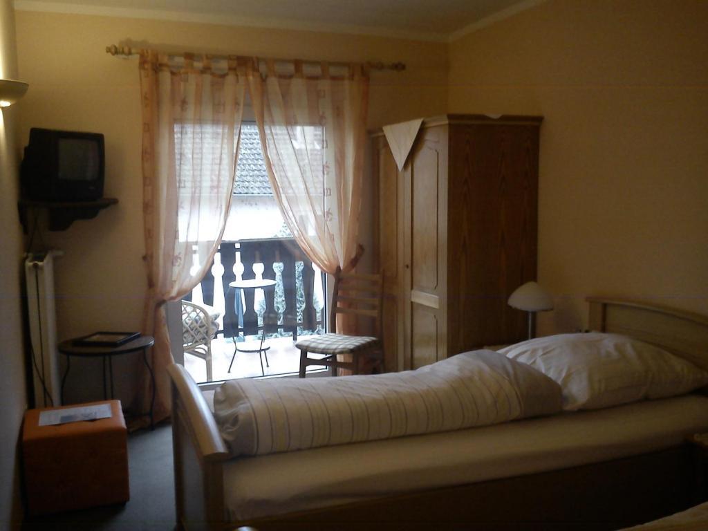 Hotel Zur Kueferschenke Нирштайн Номер фото